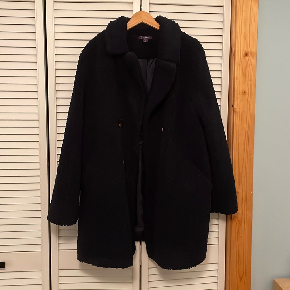 Roaman’s fuzzy teddy Peacoat navy blue with brown buttons